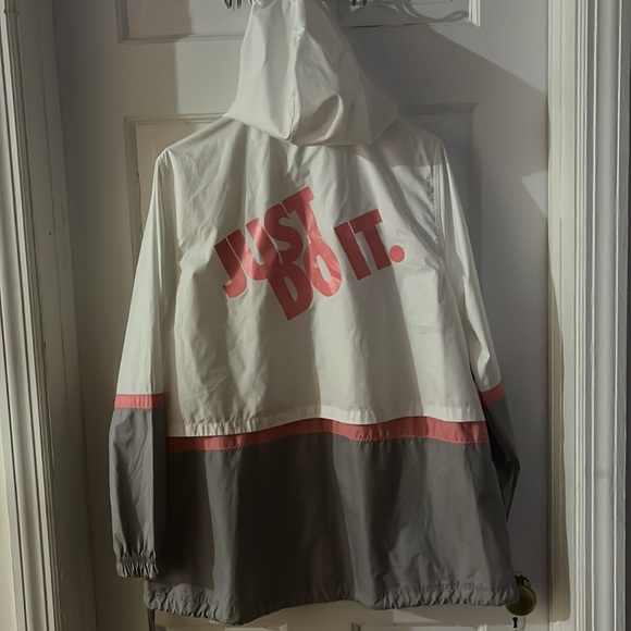 Nike Windbreaker. Pink, gray, and white. Size XL - Picture 5 of 10